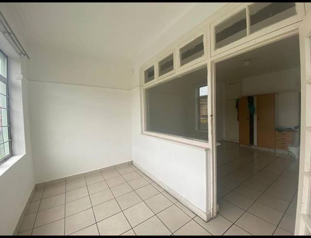 1 BEDROOM PROPERTY TO RENT IN GLENWOOD